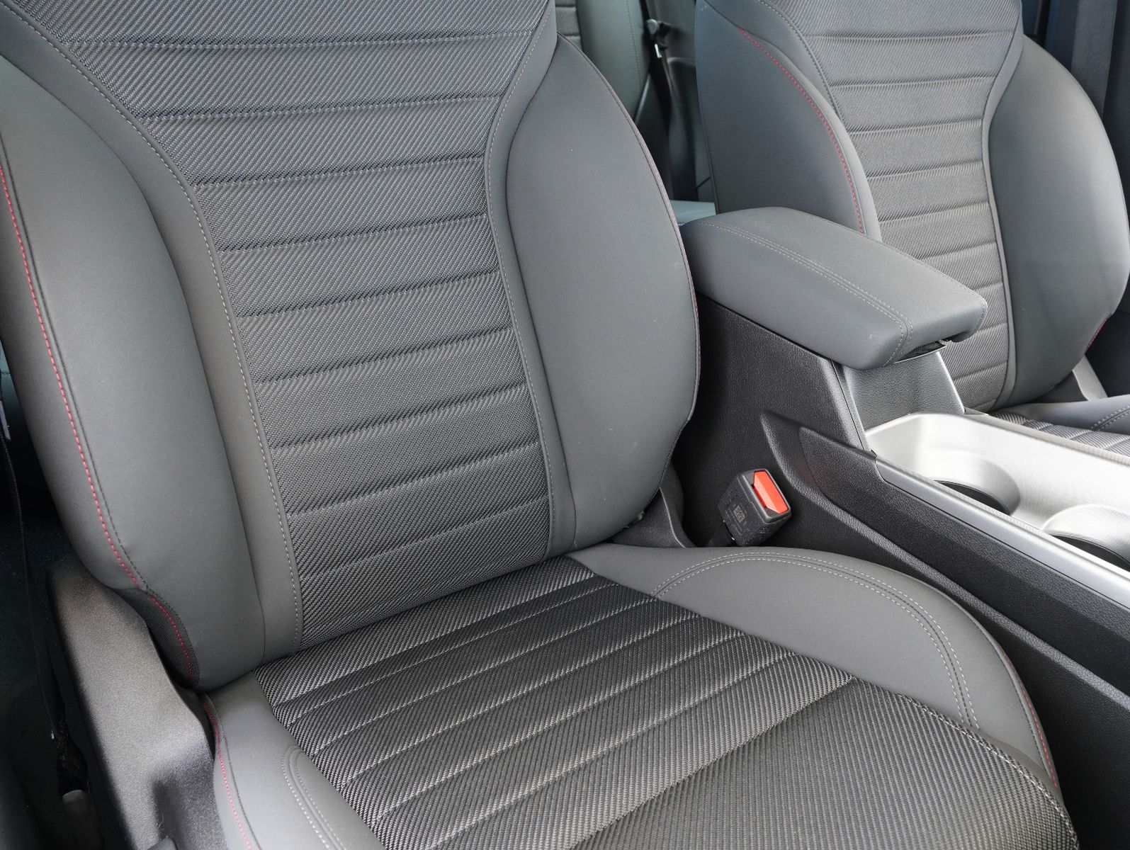 Fahrzeugabbildung Alfa Romeo Tonale 1.5 Mild Hybrid Sprint