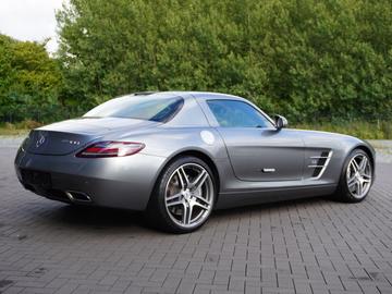 2010 Mercedes-BENZ SLS AMG — миниатюра 26