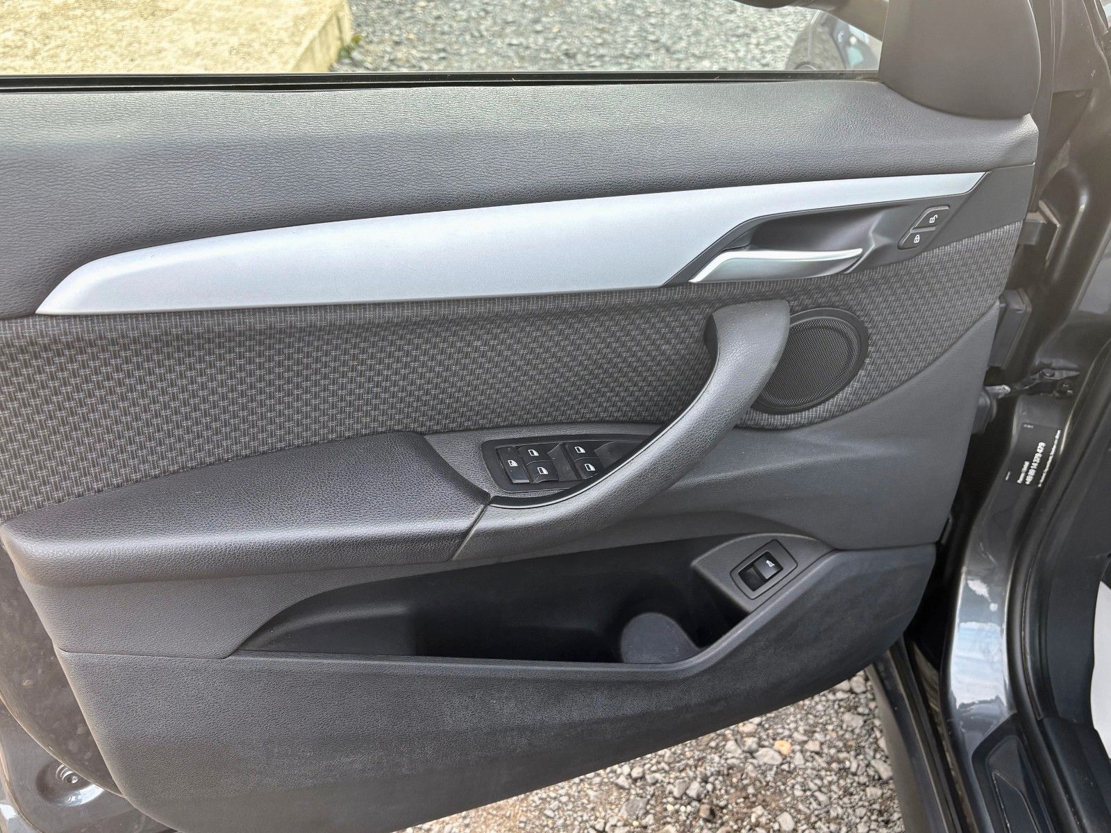 Fahrzeugabbildung BMW X1 sDrive18i Aut. Navi LED Tempomat SCHECKHEFT