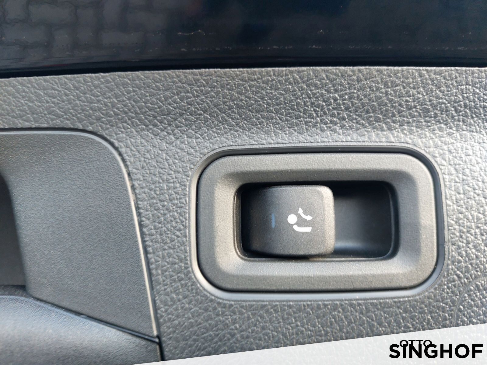 Fahrzeugabbildung Mercedes-Benz A 250e AMG +AHK+ dyn.LED+ PDC+ MBUX+ Ambiente+