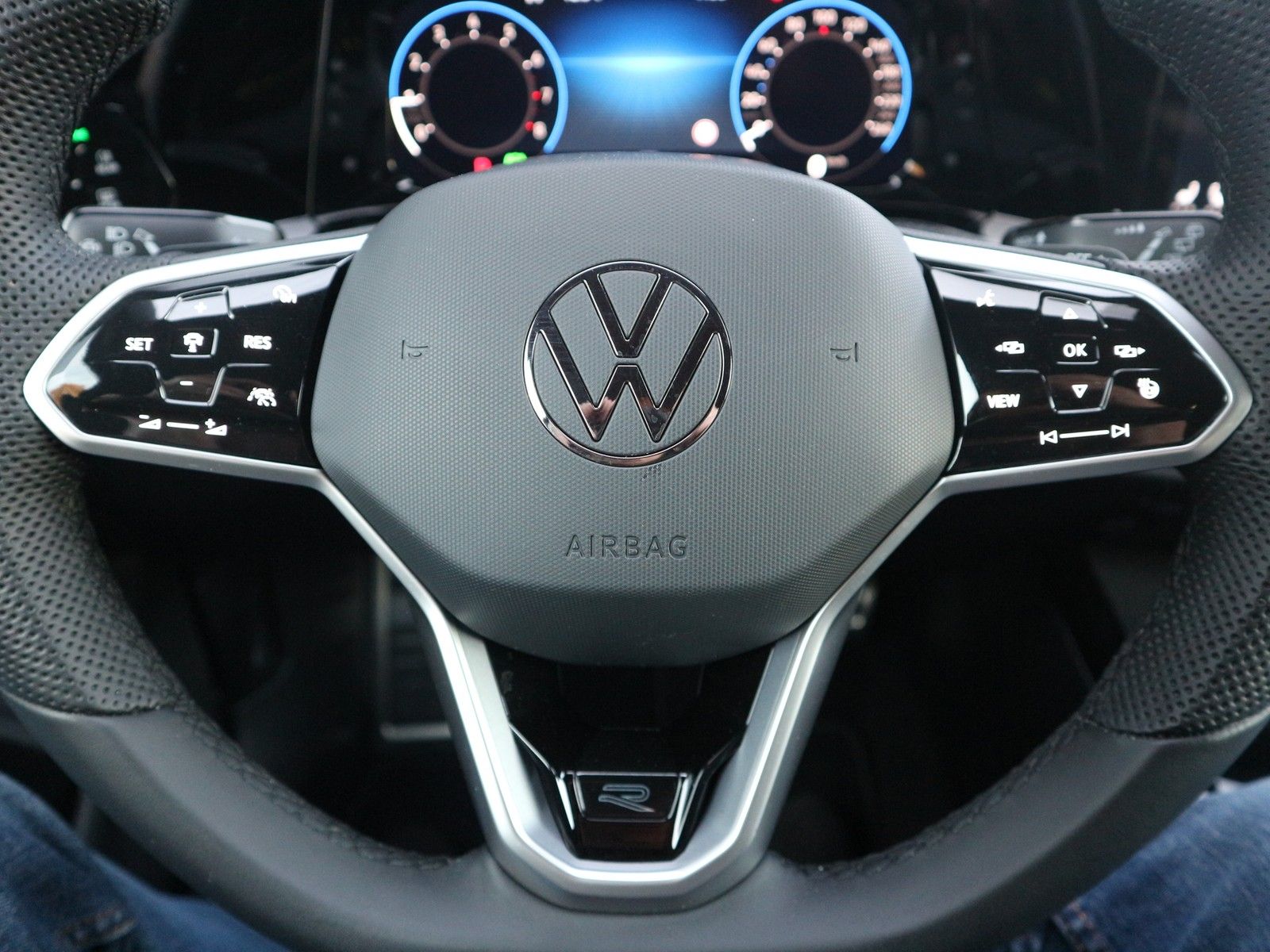 Volkswagen Golf - Bild 11