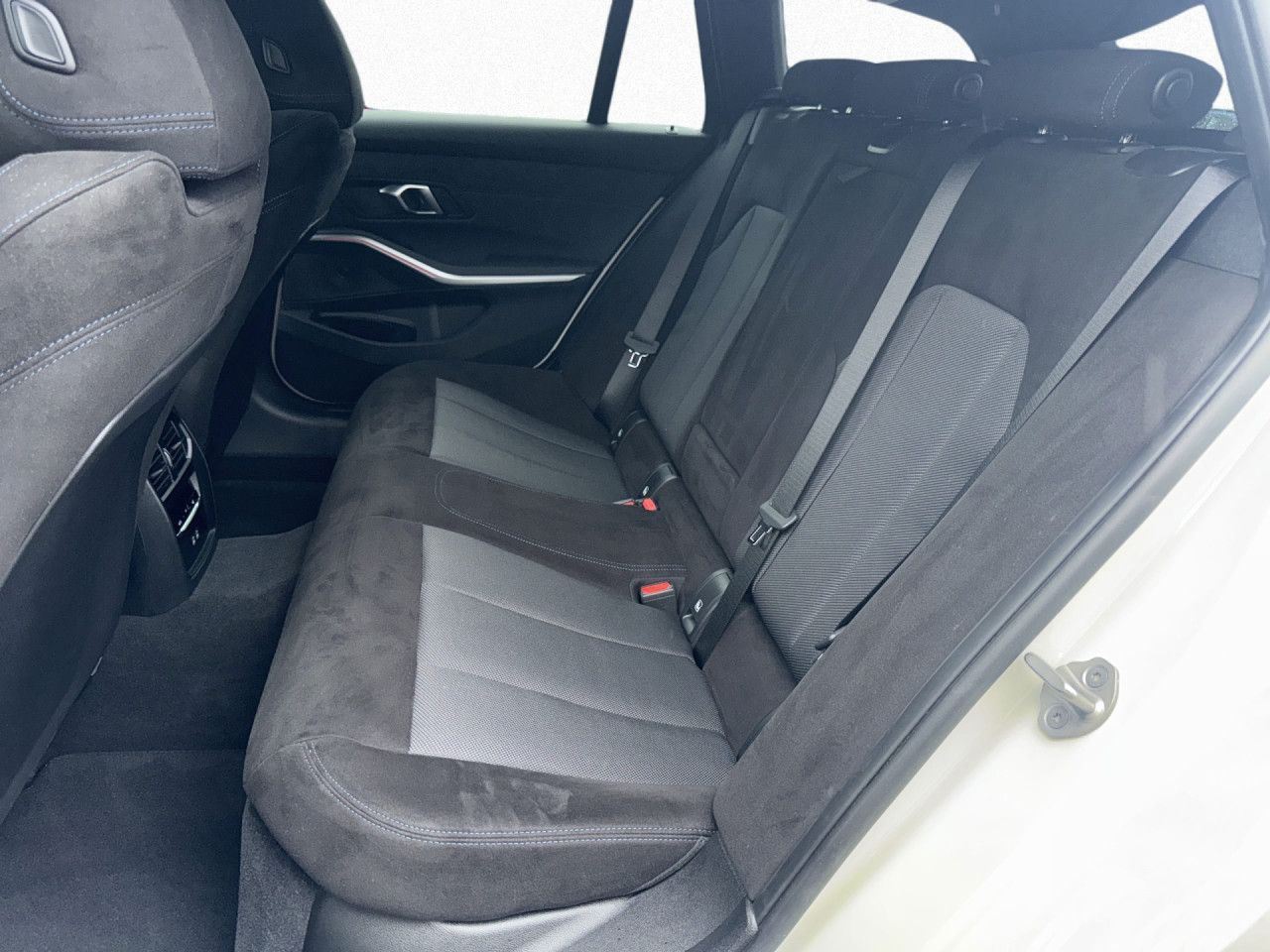 BMW 330 - Bild 13
