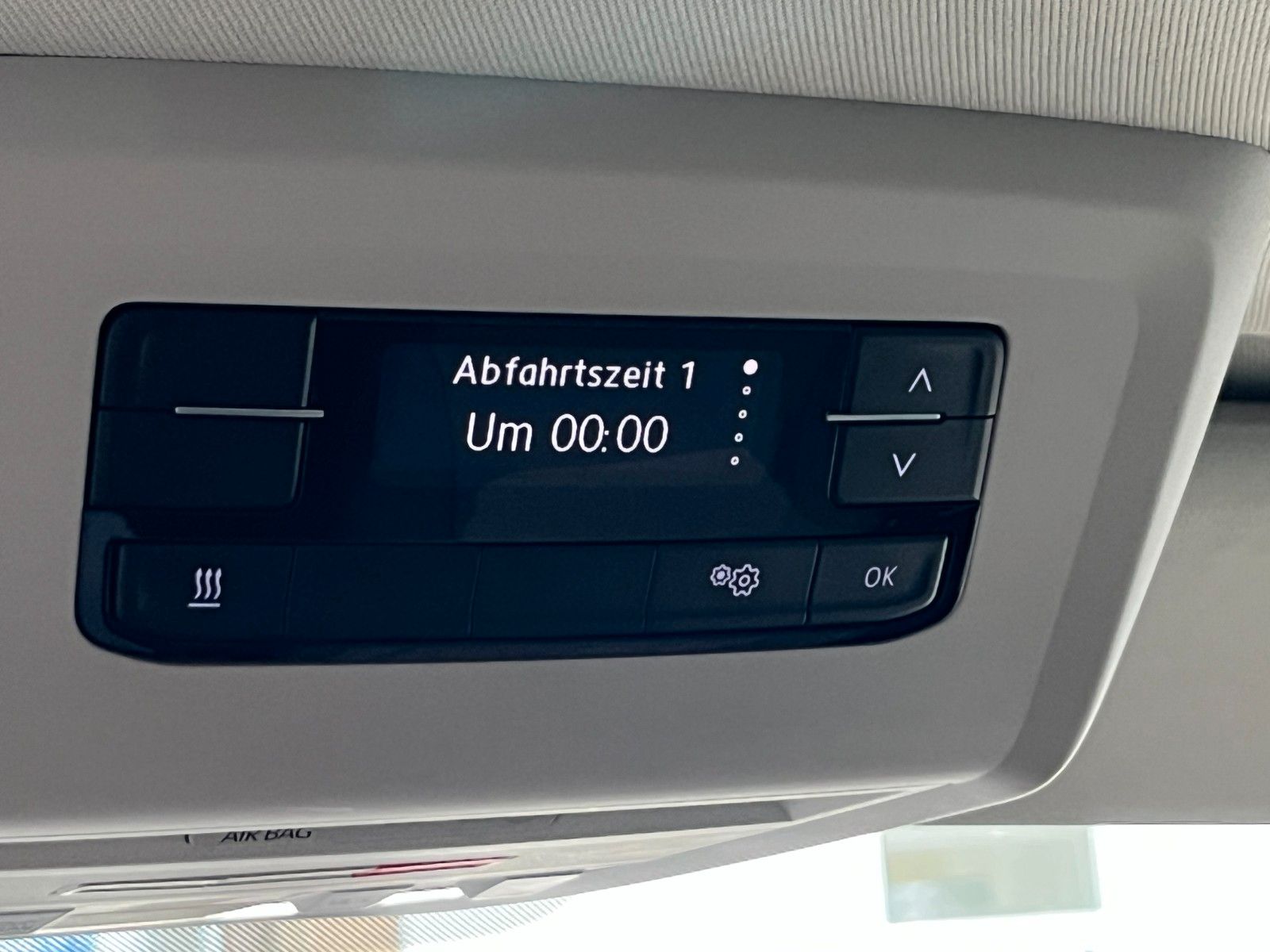 Fahrzeugabbildung Volkswagen T6.1 Multivan Comf. DSG Standhzg, Alcantara ACC