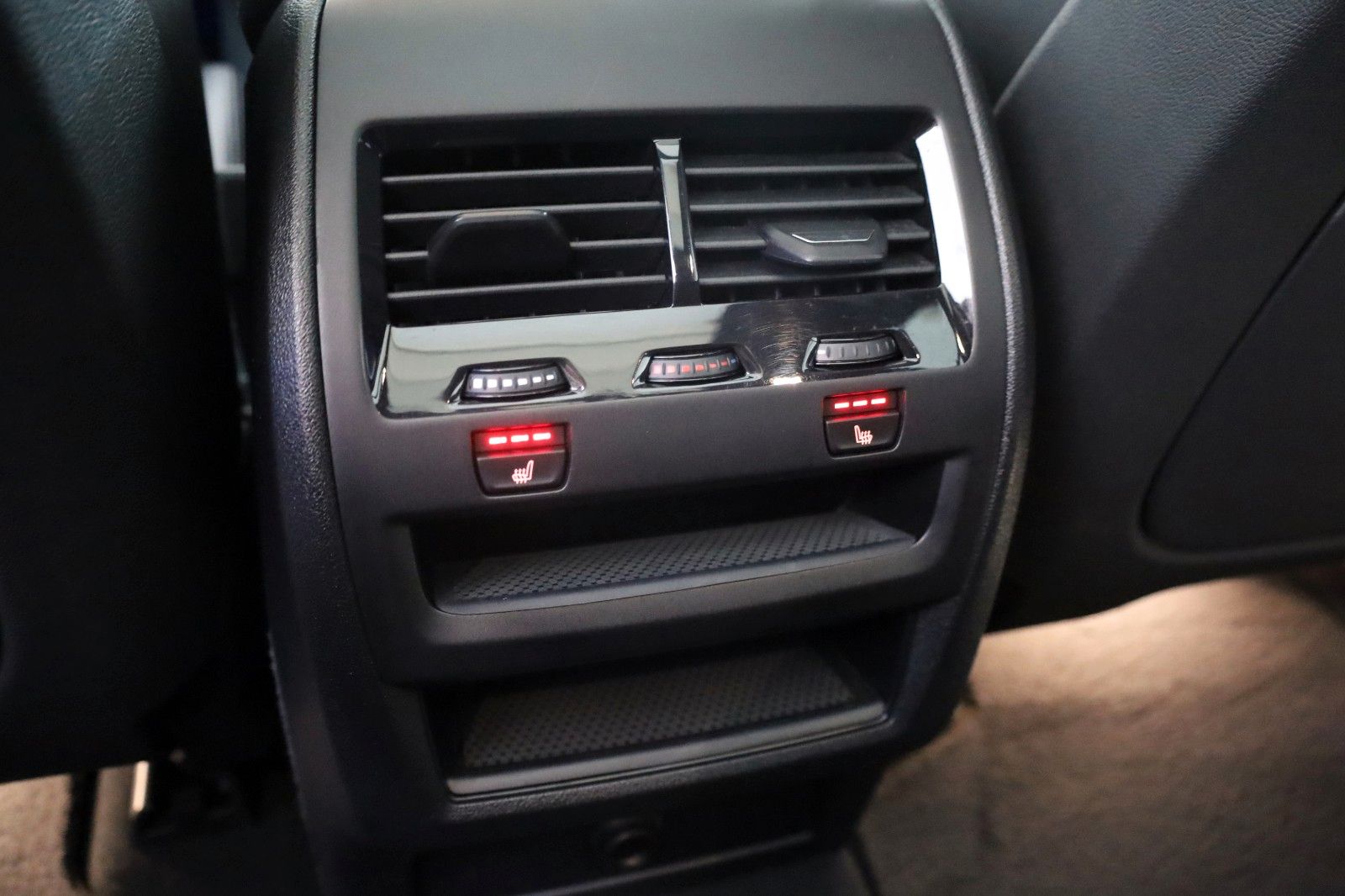 Fahrzeugabbildung BMW X5 M50d Laser,Panorama,HeadUp,Harman/K,AHK