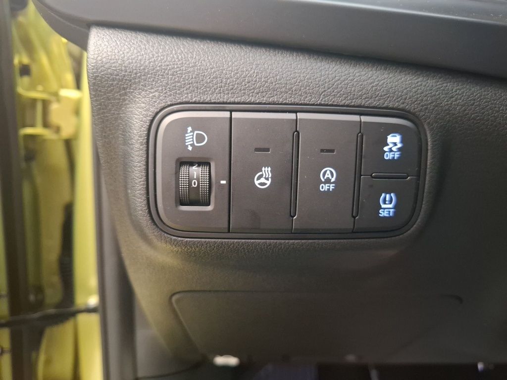 Fahrzeugabbildung Hyundai i20 FL (MY25) 1.0 T-GDI (100 PS) 6-MT 2WD Prime