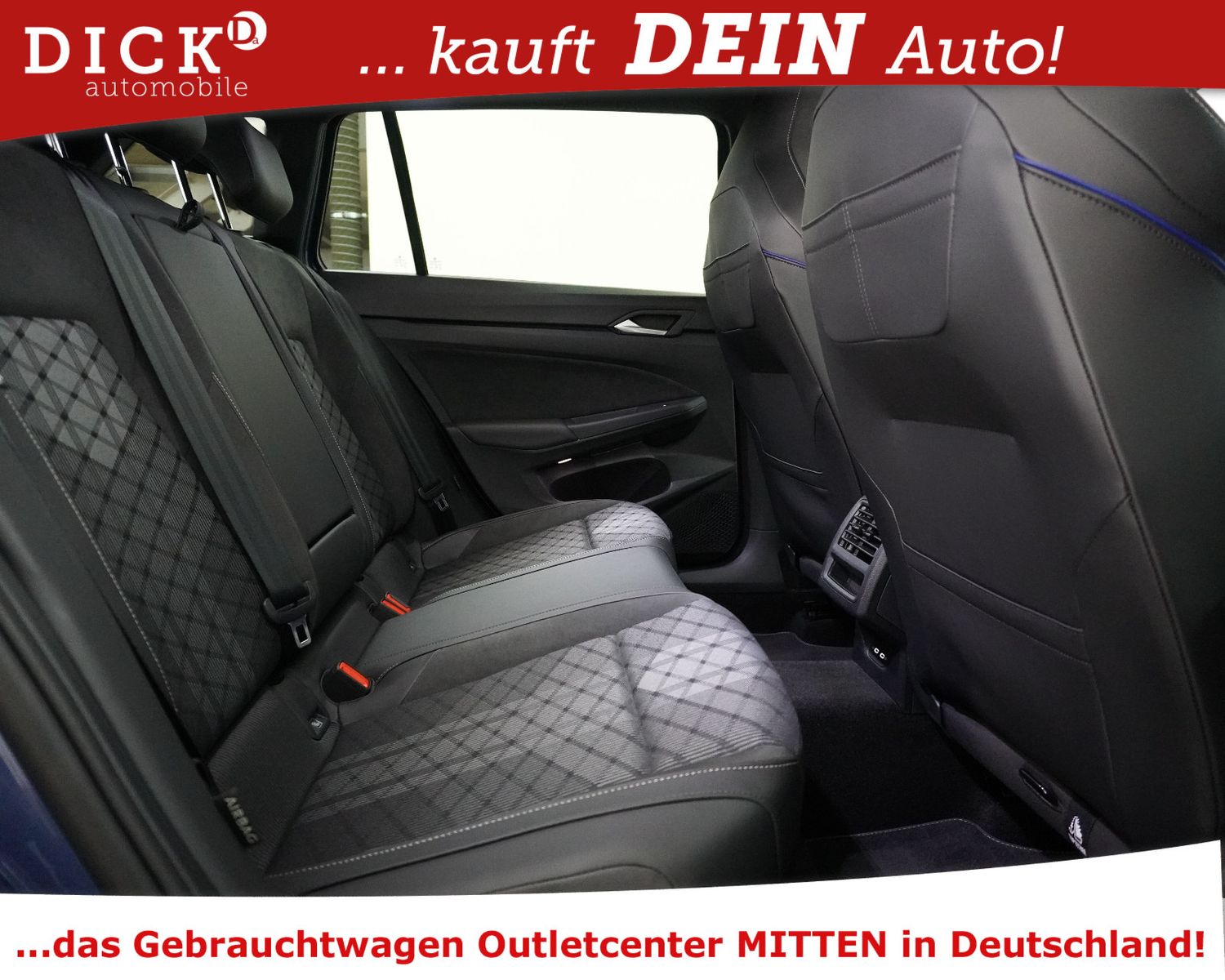 Fahrzeugabbildung Volkswagen Golf VIII 1.5 3X R-LINE+PANO+MATRI+360+HEAD+AHK+