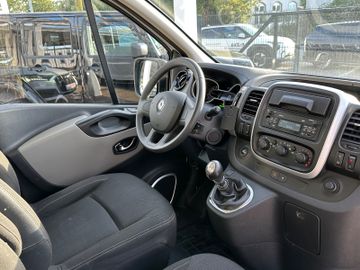 Renault Trafic - 8