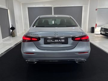 Mercedes E 200 - 9