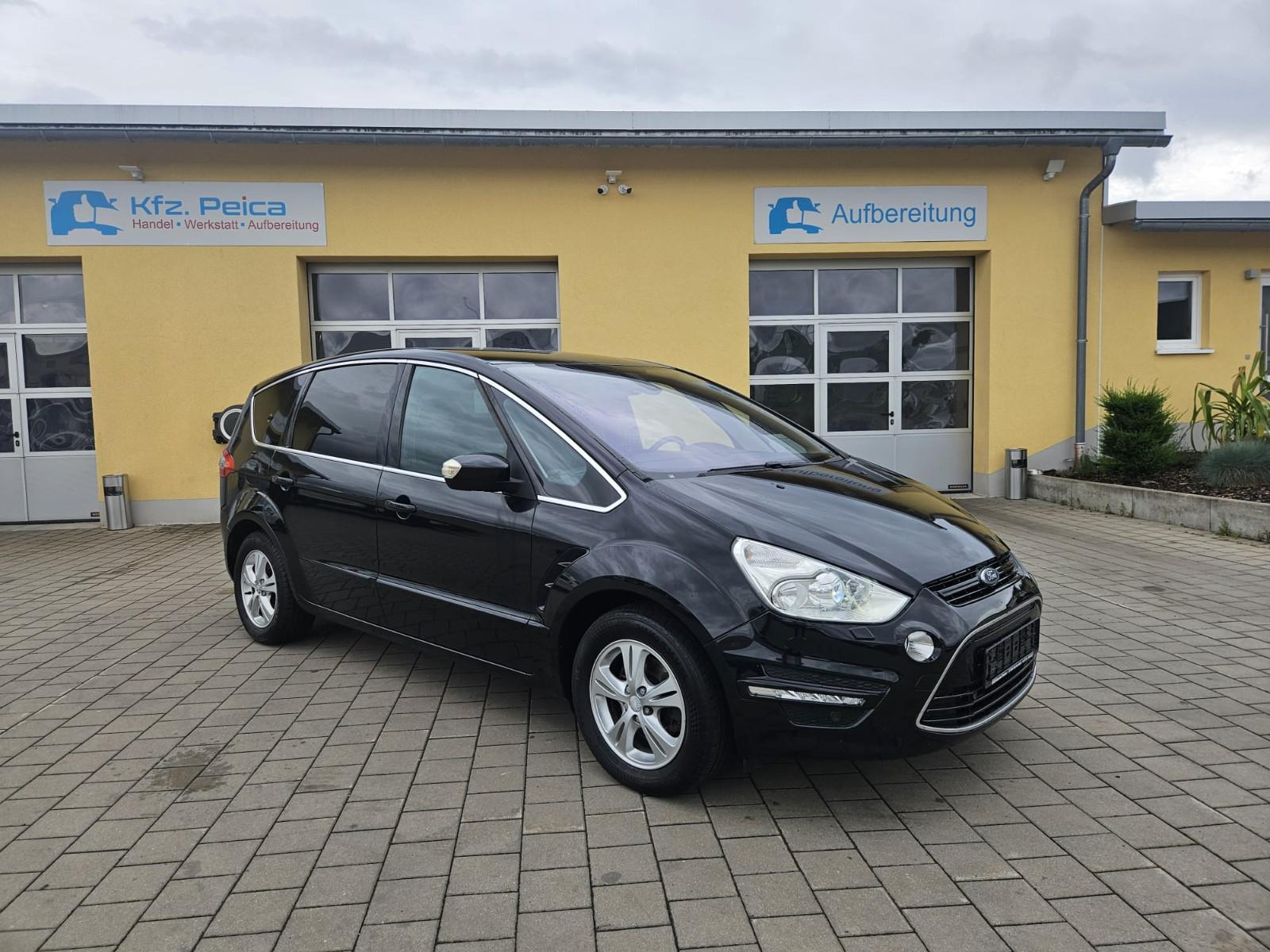 Ford S-Max S-MAX Titanium*Xenon*Navi*AHK*7Sitzer