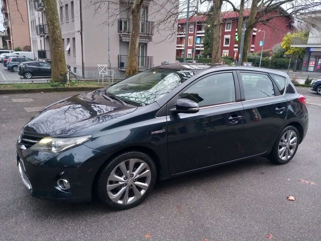 Toyota Auris 1.8 Hybrid Lounge