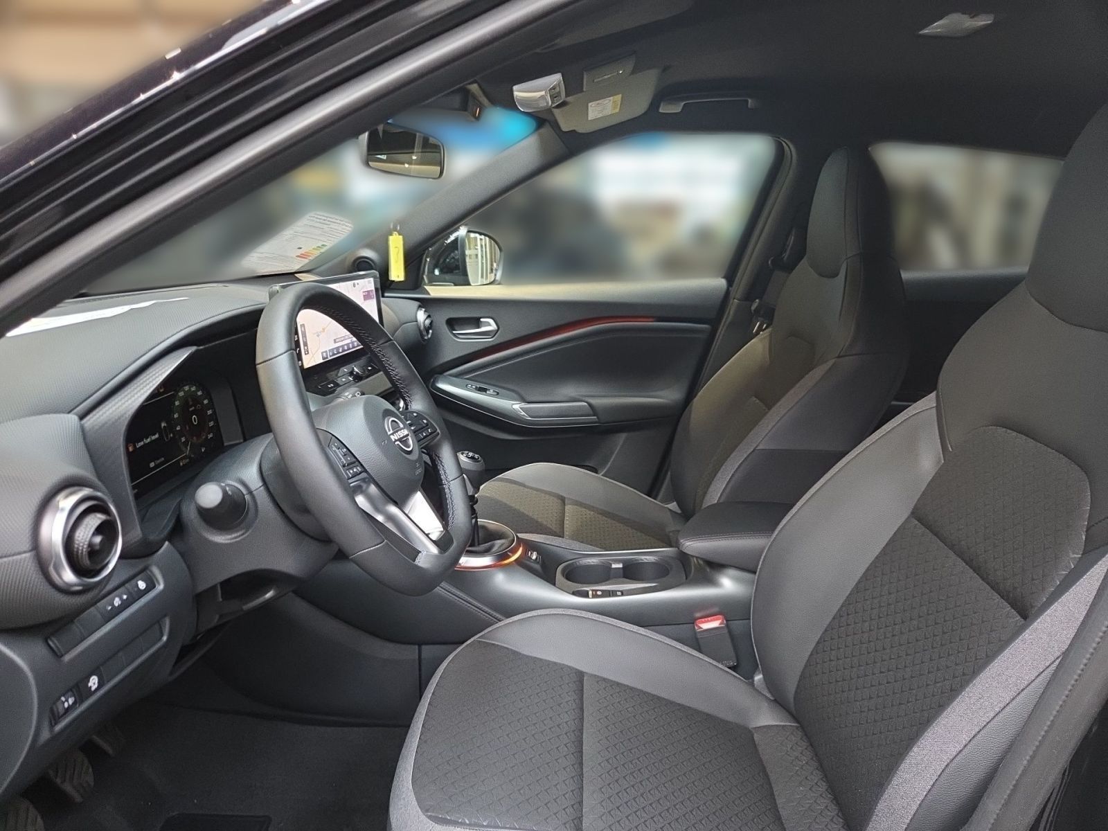 Fahrzeugabbildung Nissan Juke 1.0 DIG-T N-Connecta 114 PS Handschalter *S