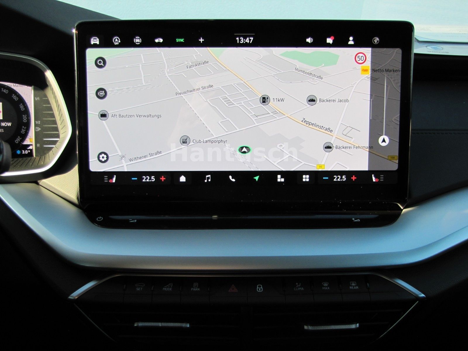 Fahrzeugabbildung SKODA Octavia Combi Selection 1.5 TSI mHEV 150PS