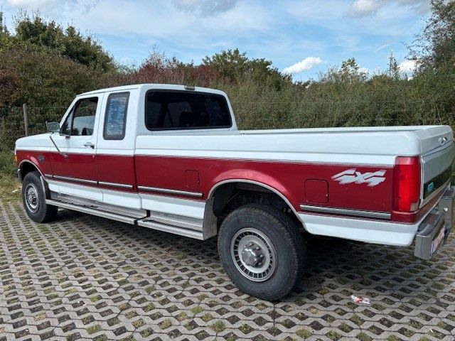Fahrzeugabbildung Ford F 250 XLT 4x4 7.5L Big Block XLT ROSTFREI ORIGIN