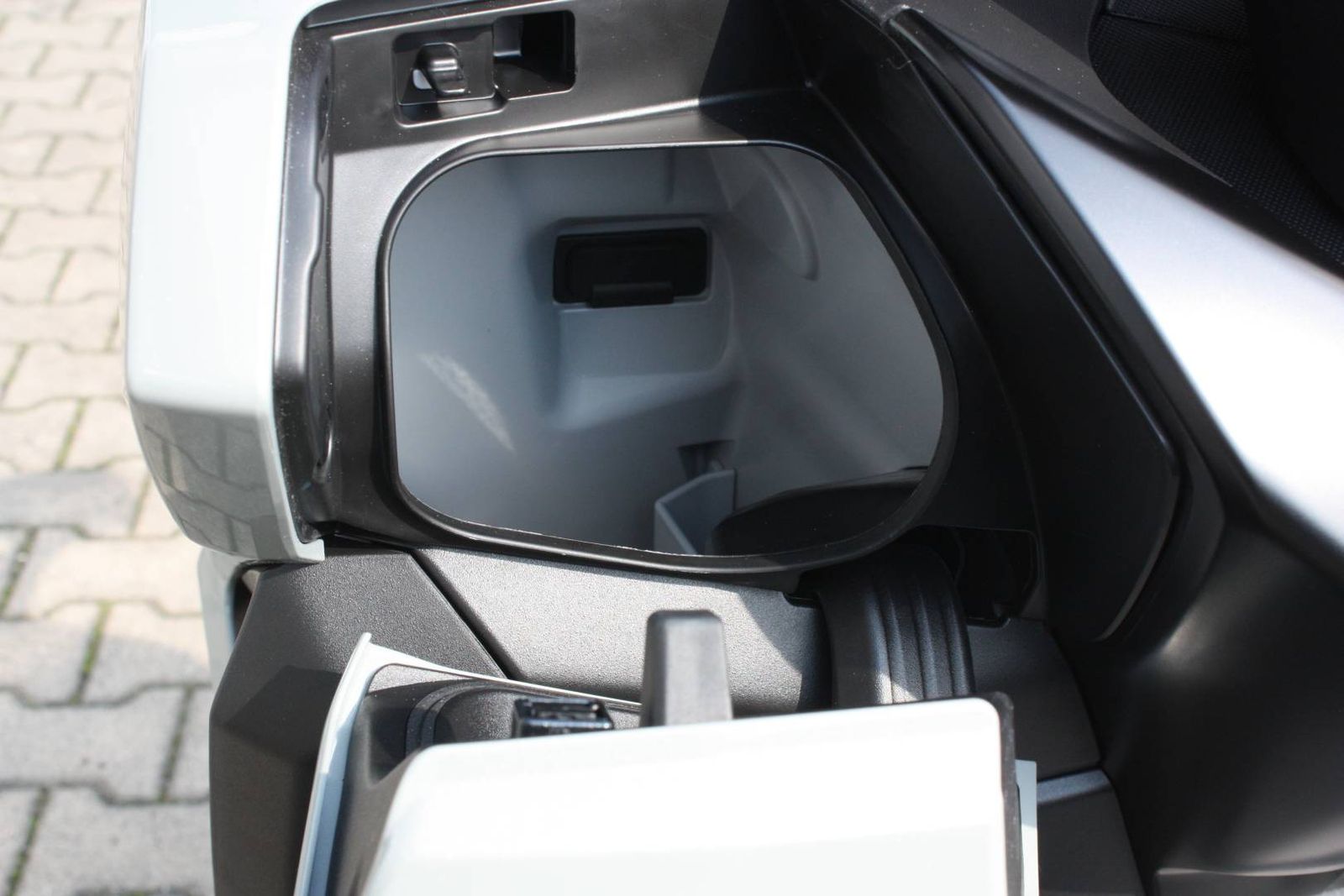 Fahrzeugabbildung Honda Forza 125 mit Smart Top Case