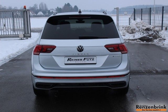 Tiguan R-Line eHybrid Black-Style AHK Kamera