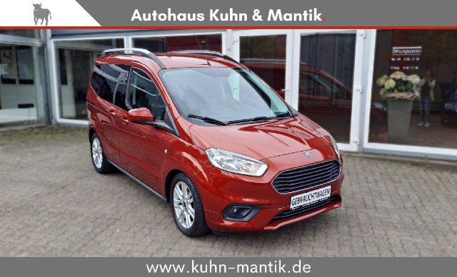 Ford Tourneo Courier Titanium