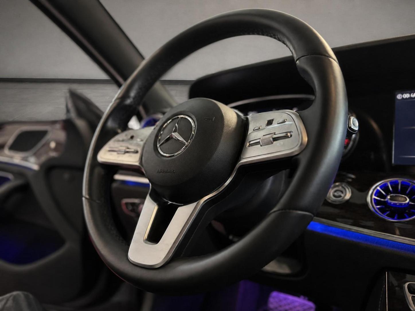 Mercedes-Benz CLS 220 *1. Hand + LED + Ambiente*