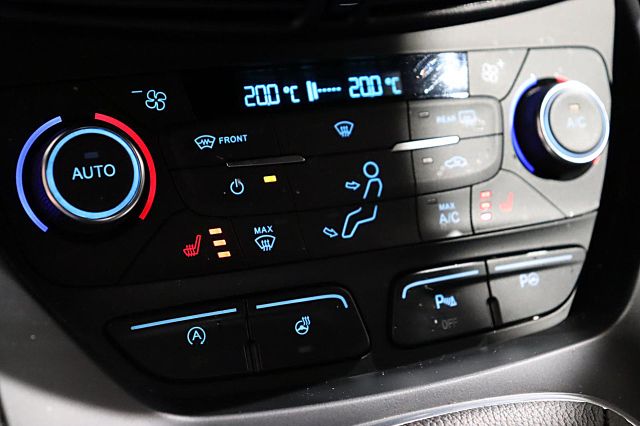 Kuga 1.5 EcoBoost ST-Line AHK SHZ KAMERA Tempoma