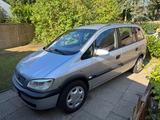 Opel Zafira 1.8 16V Comfort / 7-Sitzer - Opel Zafira Comfort mit Benzin-Antrieb