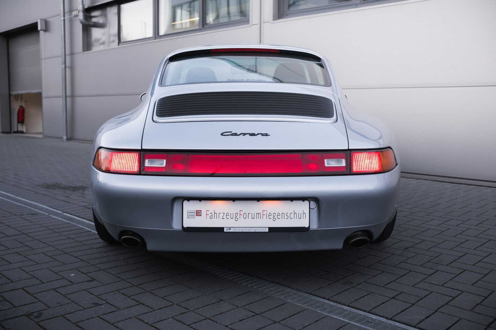 Fahrzeugabbildung Porsche 993/911 Carrera-dt. Auto-unfallfrei-Schalter