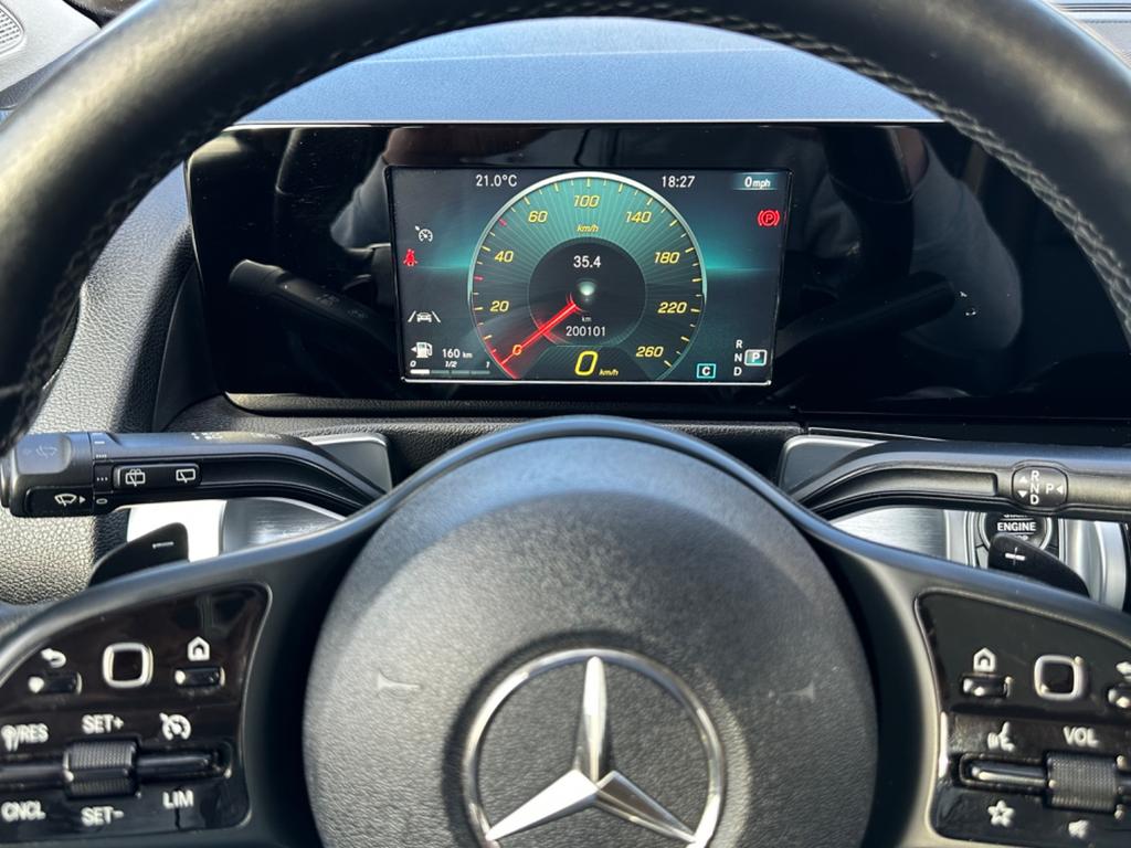 Mercedes-Benz GLB 180