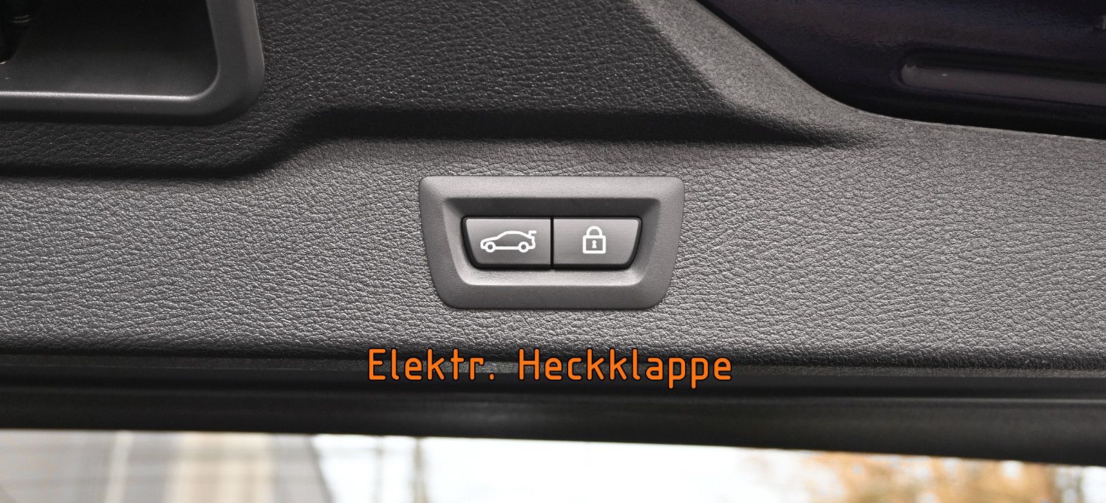Fahrzeugabbildung BMW X5 xDrive30d M-Sport °ACC°AHK°STANDHEIZ°PANO°HUD