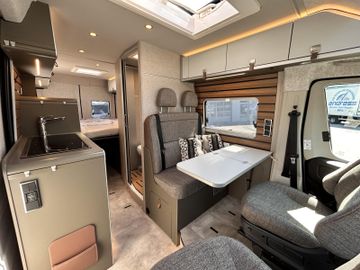 HYMER ERIBA HYMERCAR Yellowstone 640 SOLAR SKYVIEW LED