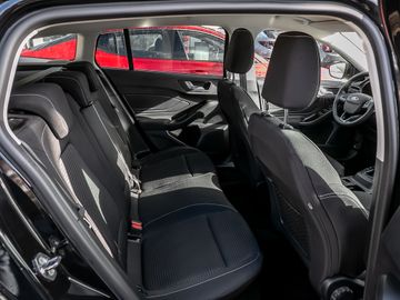 Ford Focus Turnier 1.0 Titanium Kamera Navi LED