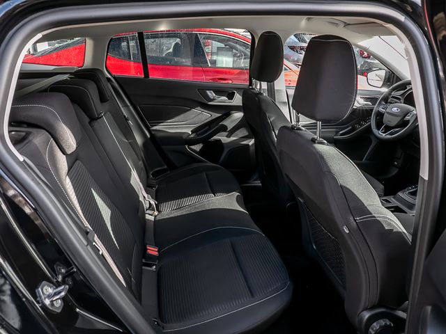 Ford Focus Turnier 1.0 Titanium Kamera Navi LED