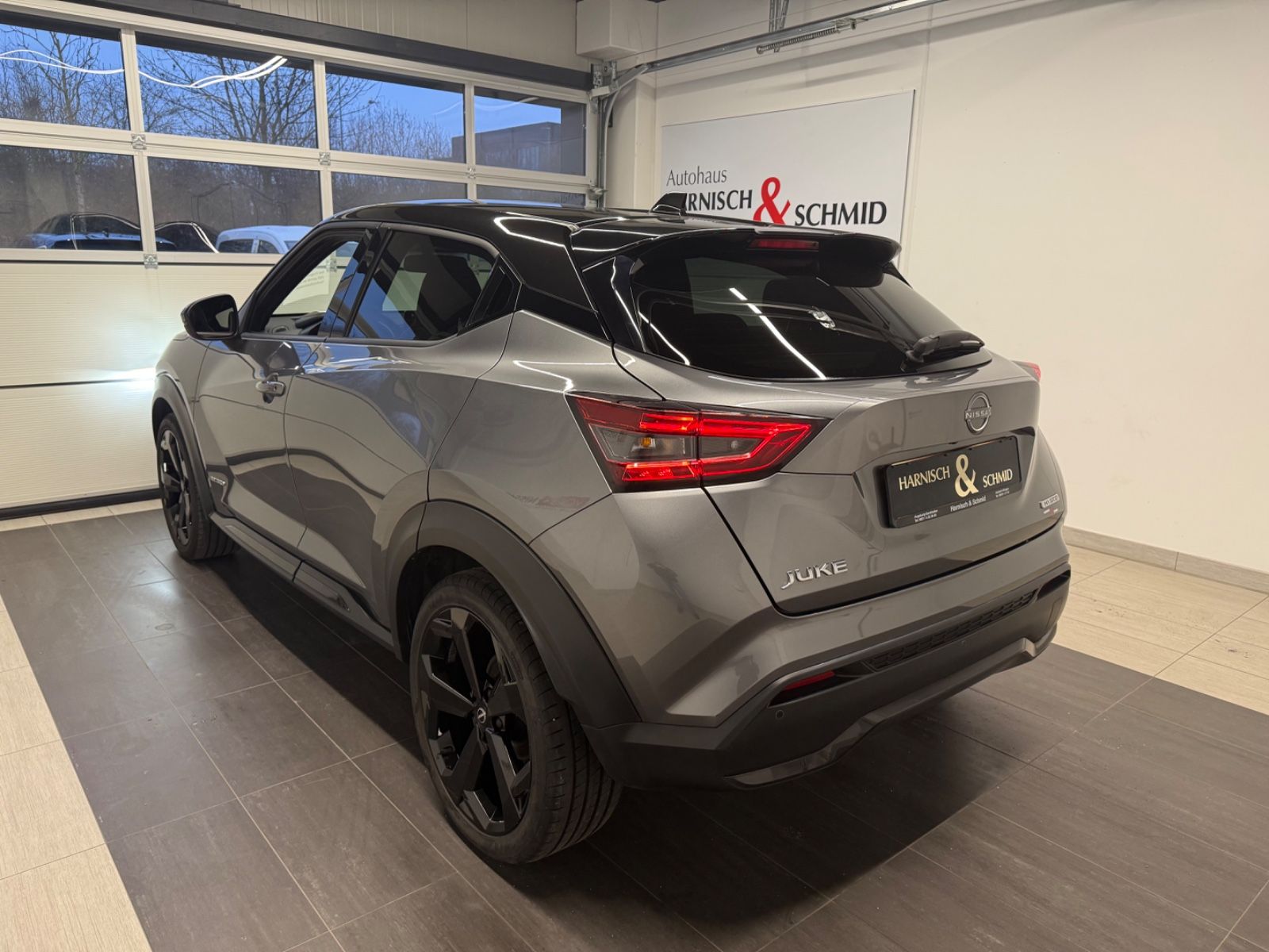 Fahrzeugabbildung Nissan Juke Hybrid Premiere Edition Navi 2-Farben-Lack