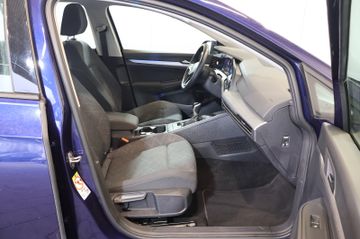 Volkswagen Golf VIII 1.0 TSI Life AID+ACC+LED+CARPLAY