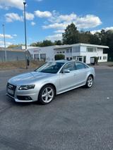 Audi A4 B8 2.0 TFSI S-line - Audi A4 mit Benzin-Antrieb: Limousine, 2.8