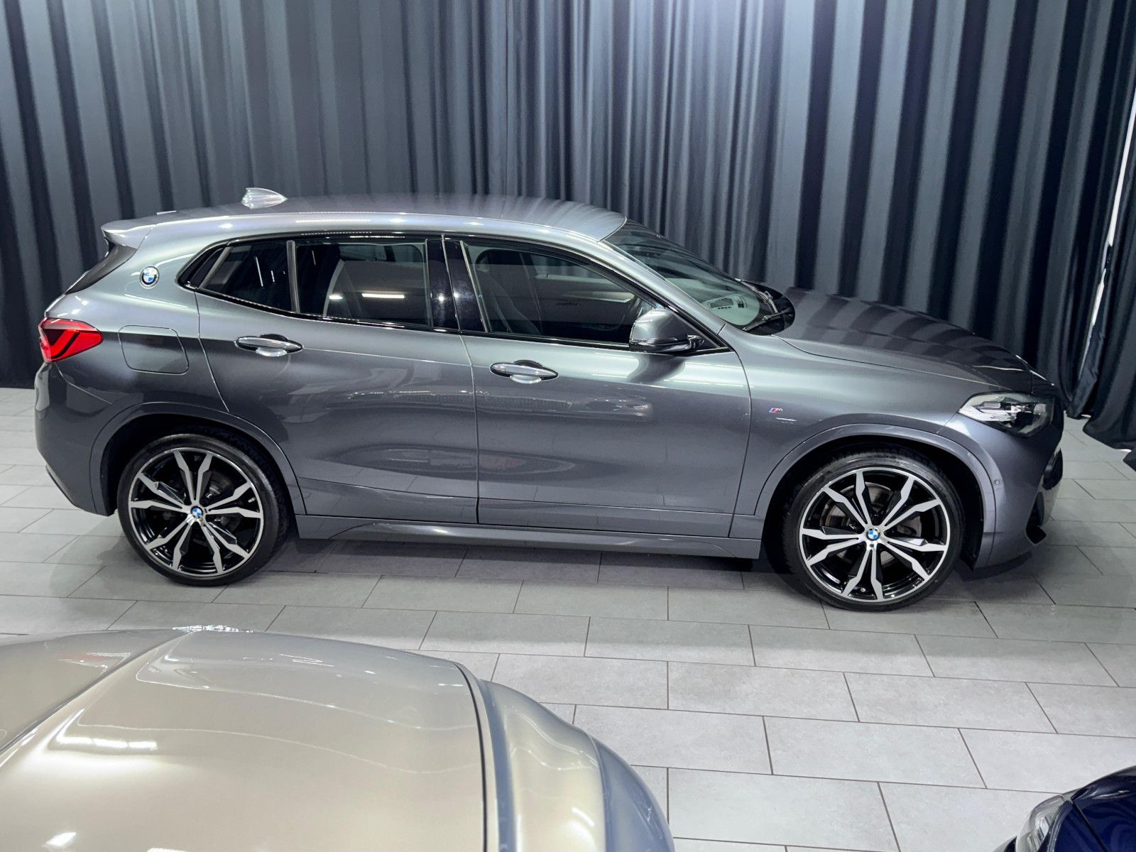 Fahrzeugabbildung BMW BMW X2 20d|M Sport|Individual|AHK|Kamera|