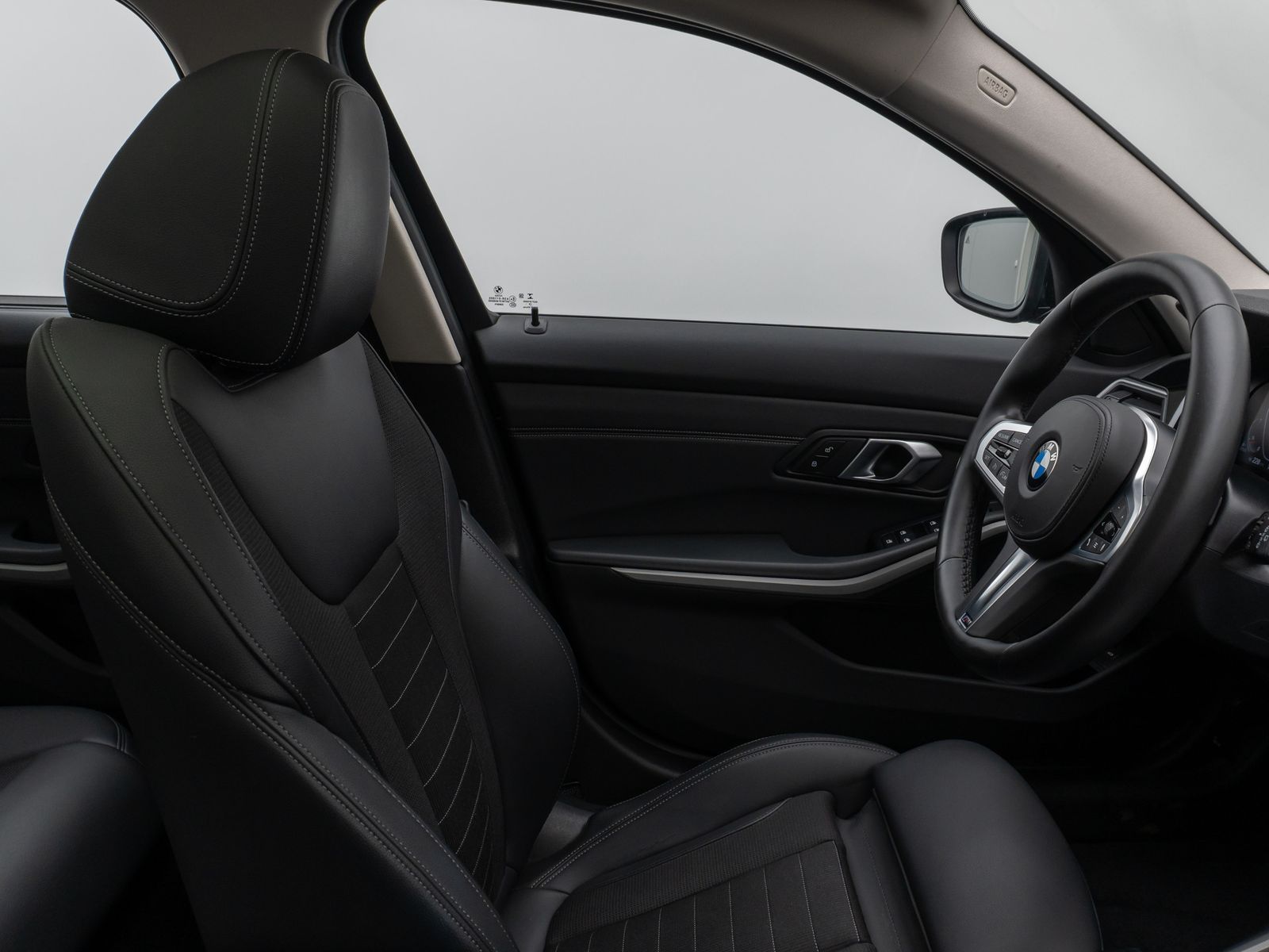 Fahrzeugabbildung BMW 320d Panorama Laser PDC HUD HiFi Komfort Alarm
