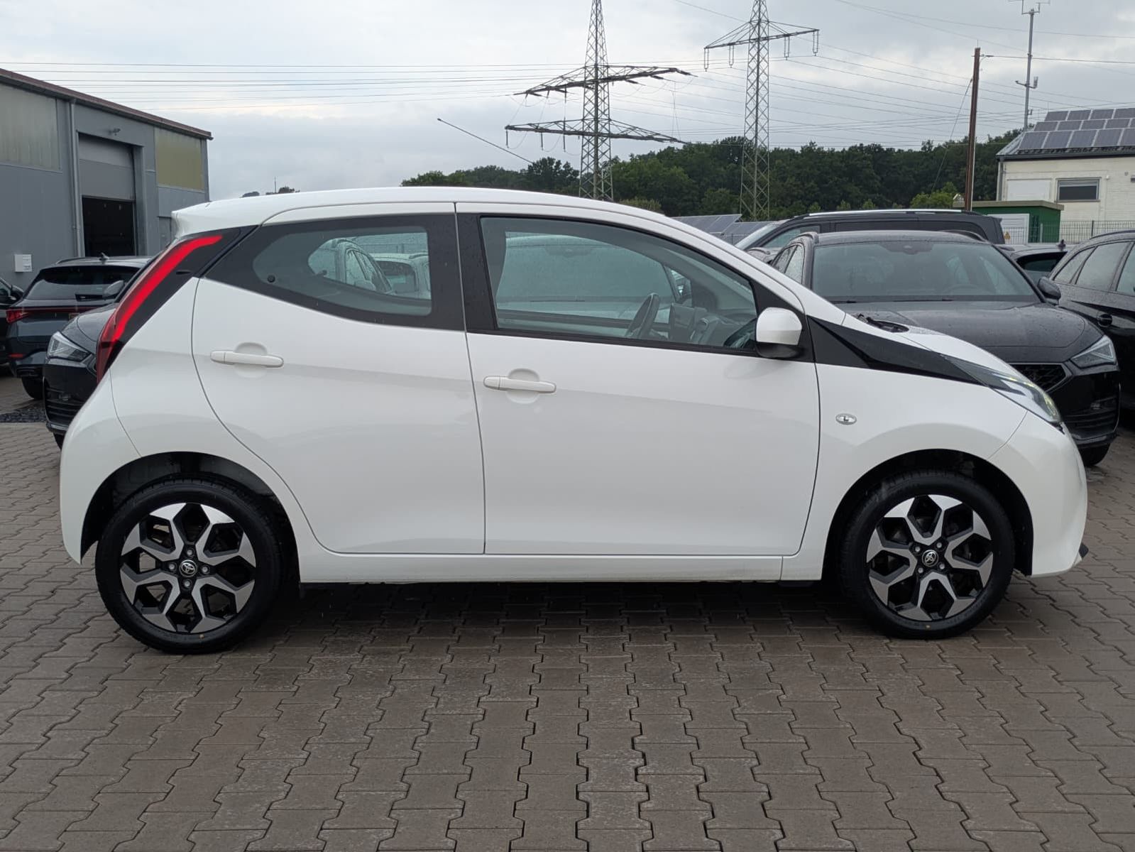 Fahrzeugabbildung Toyota AYGO 1.0 x-Play APP-CONNECT*KLIMA*KAMERA