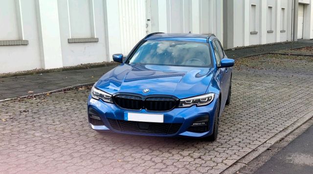 BMW 330D M Paket Garantie DAB  ACC RFK 360...