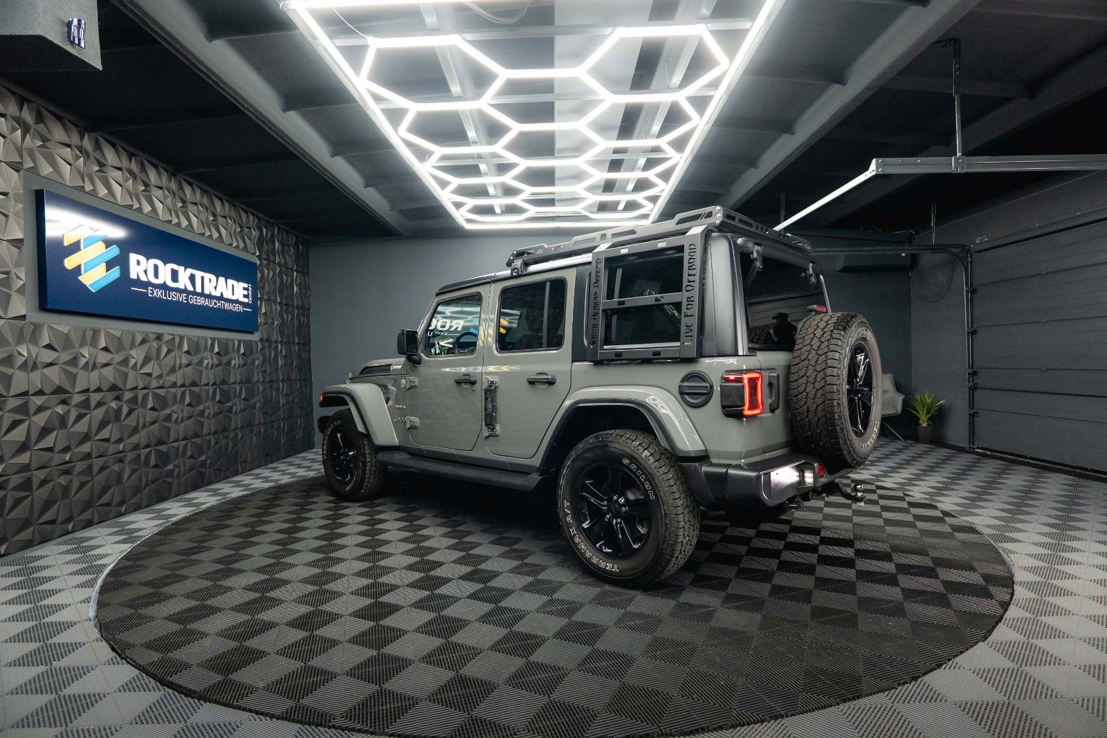 Fahrzeugabbildung Jeep Wrangler 2.0 T UNLIMITED SAHARA OFFROAD 4x4 LED