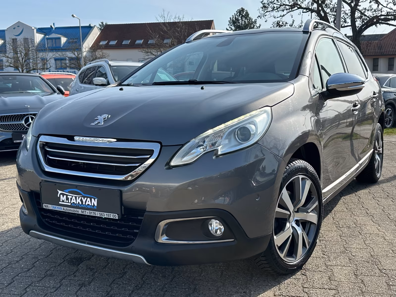 Peugeot 2008 Allure *aus 1.Hand*100 tkm*Scheckheft*
