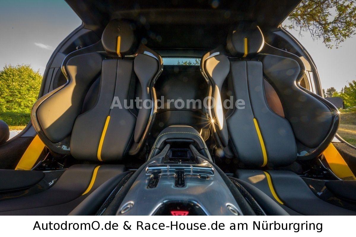 Ferrari SF90 Grigio Scuro Carbonsitze Liftsystem MwSt.