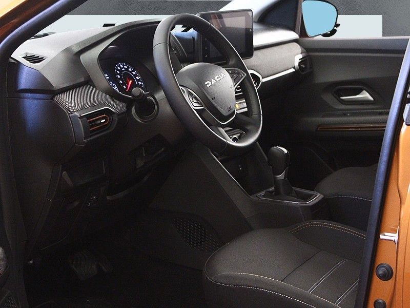 Fahrzeugabbildung Dacia Sandero TCe90 Stepway Expression*Media Display*