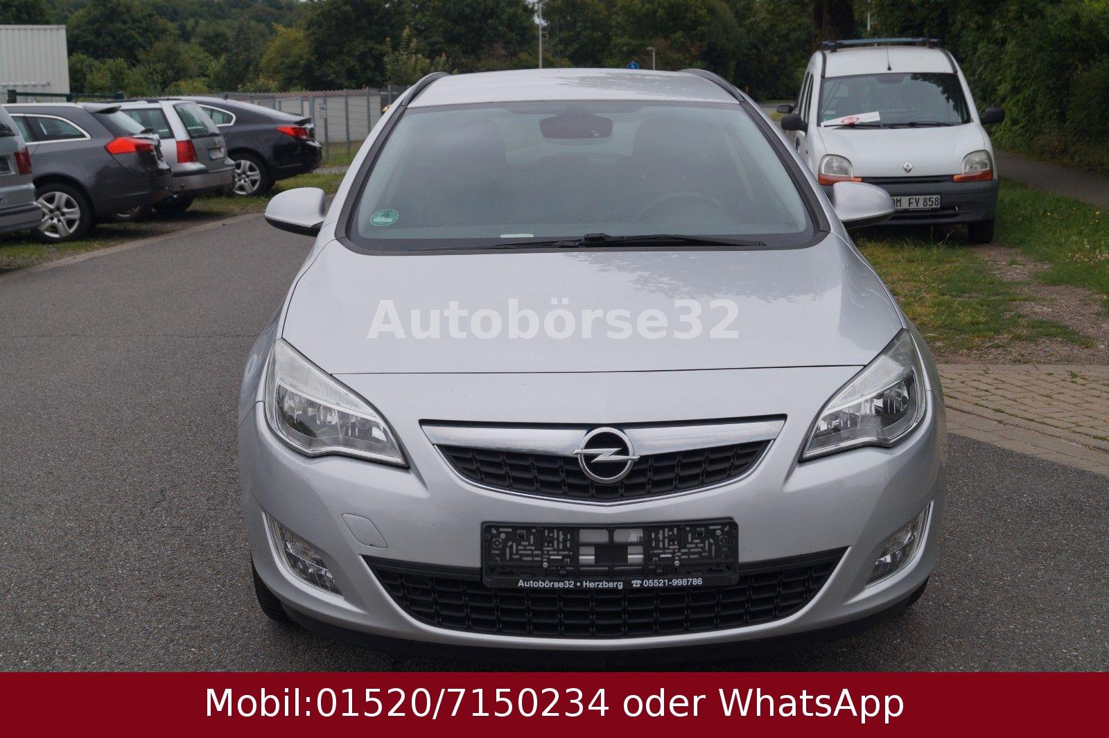 Opel Astra J 1.6 Sports Tourer Design Edition