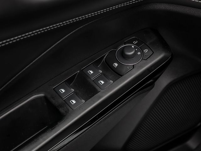 Ford Puma Mild-Hybrid Titanium Digitales Cockpit LED