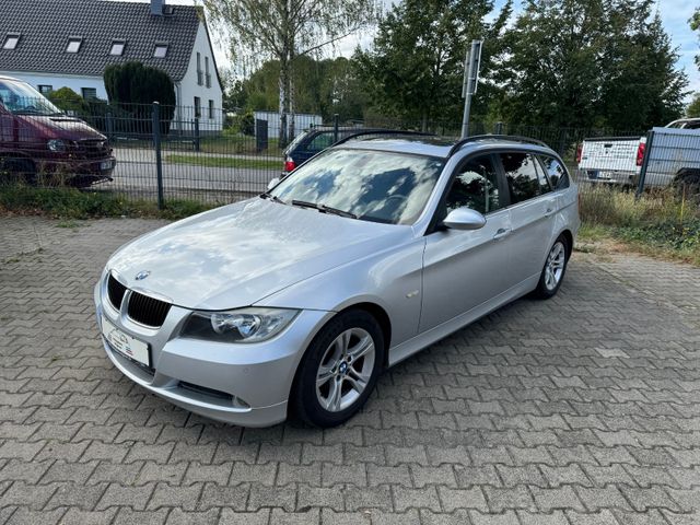 BMW E91 320i touring Navigation PDC MFL Tempomat 3er