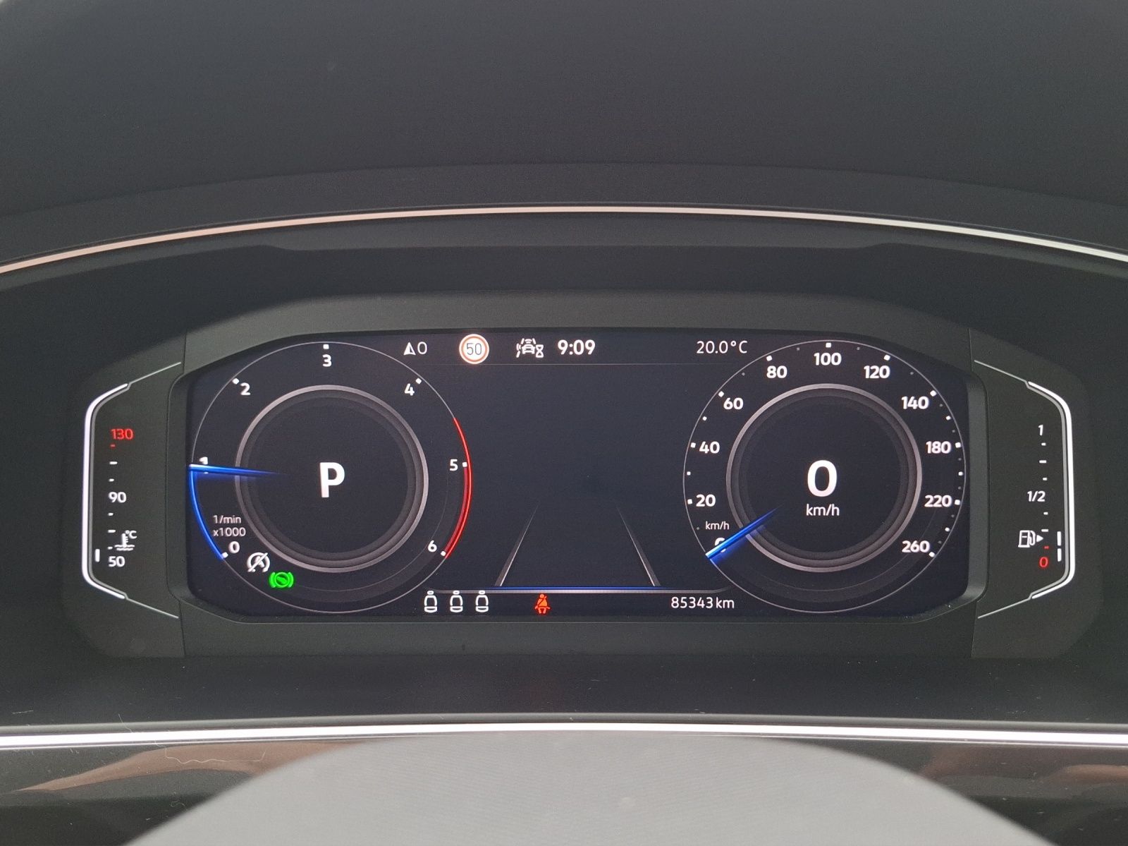 Fahrzeugabbildung Volkswagen Tiguan TDI Urban Sport DSG LED AHK Navi AID ACC