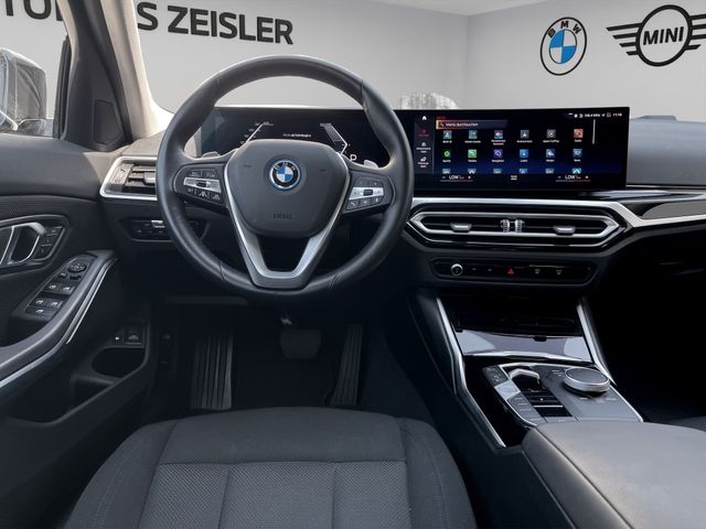 Foto Nummer 11: BMW 330e