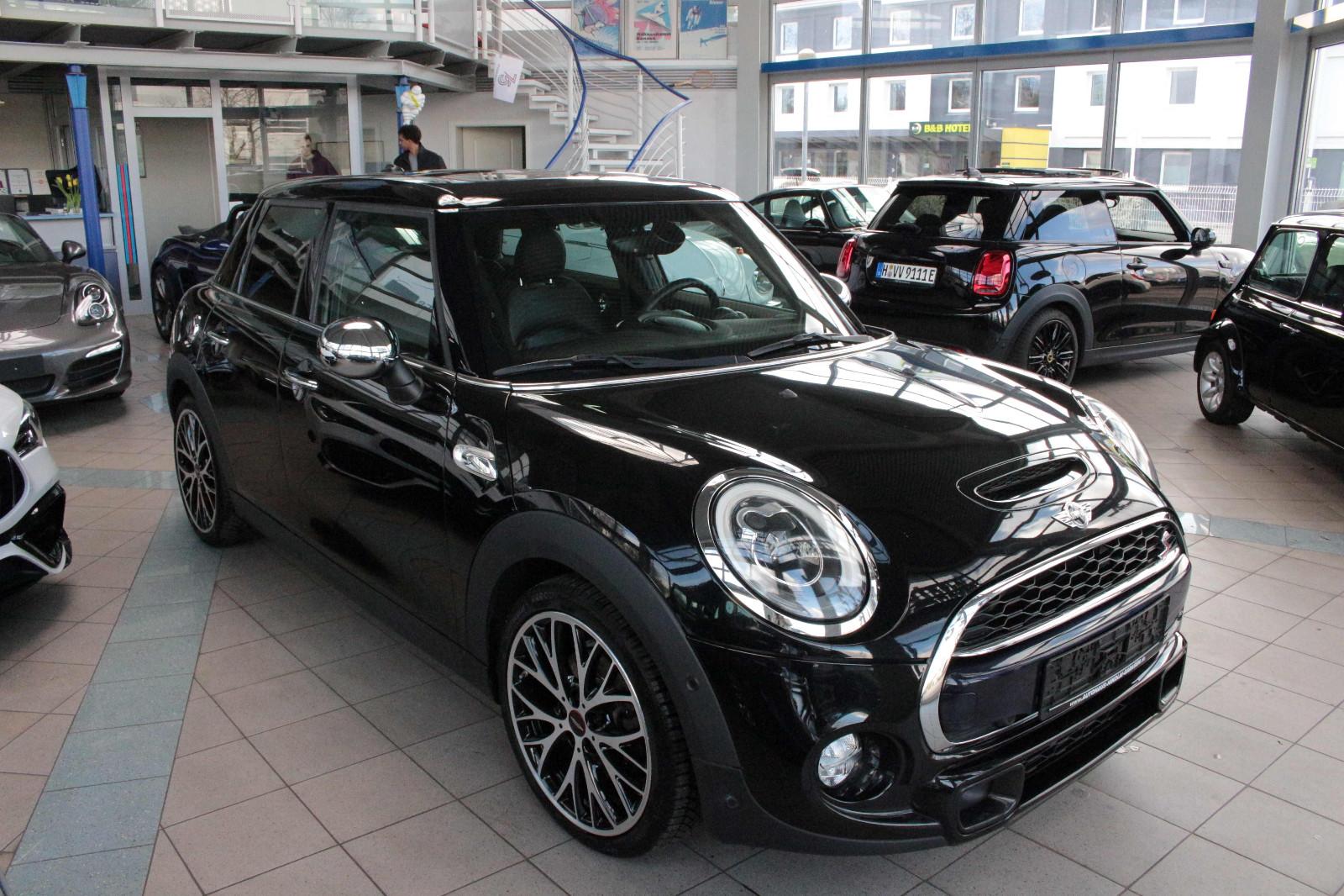 MINI COOPER S 5-türig , Leder, PGSD , JCW , 1.Hd
