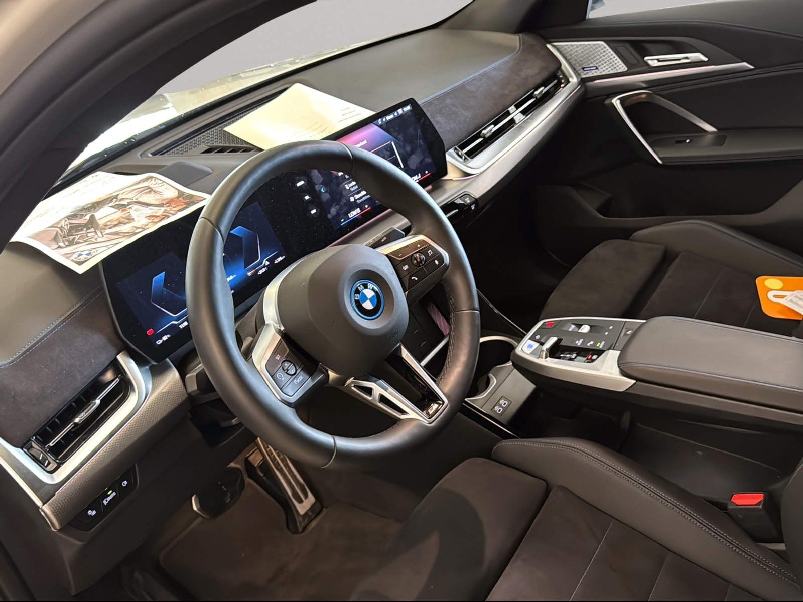 BMW iX2 - Bild 4