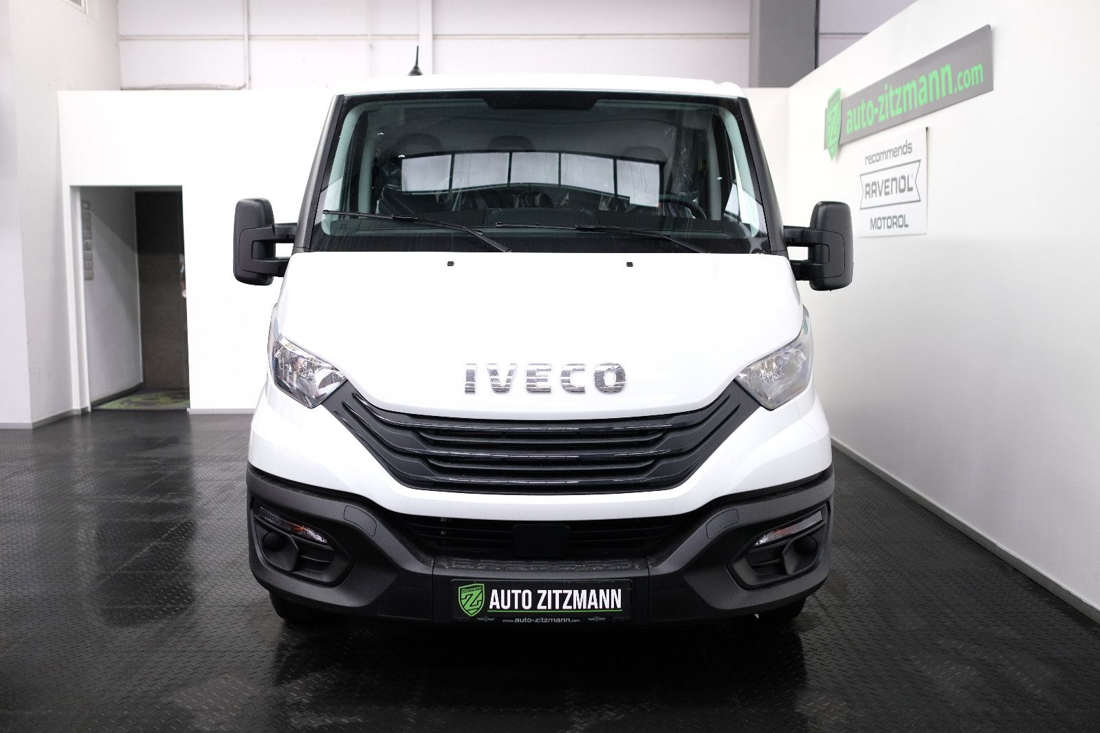 Fahrzeugabbildung Iveco Daily 35S14V  L2H1 RS3520 KAWA Flachdach