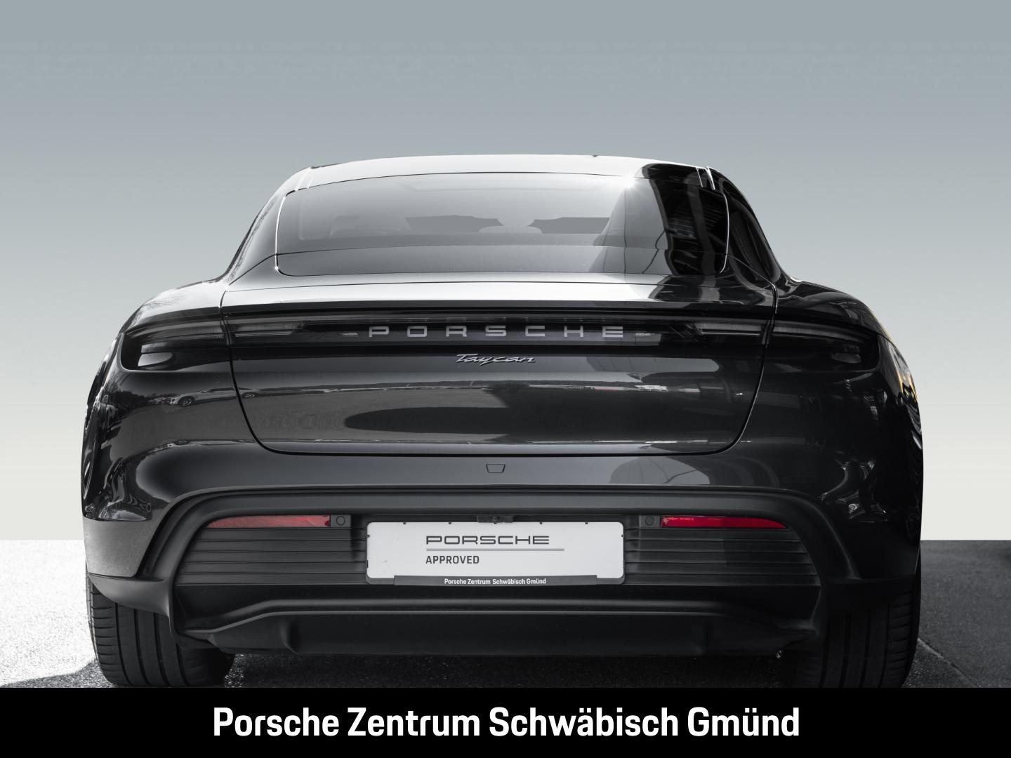 Porsche Taycan Surround-View Luftfederung Panoramadach