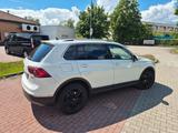Volkswagen Tiguan 2.0 TDI SCR 140kW DSG 4MOTION Highlin... - Volkswagen Tiguan: TDI 140